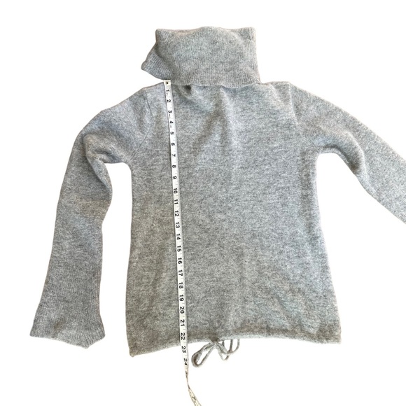 Free People Womens  Wool Blend with Agora Gray Turtleneck Sweater Size M - Picture 8 of 10